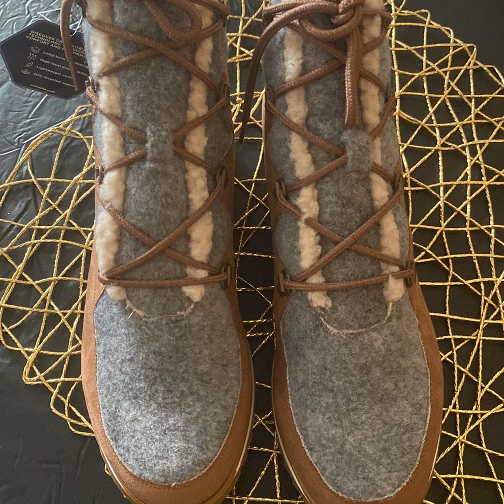 NWT Ortholite suede booties Cognac in color with a touch of gray women size 9.5M - Picture 5 of 9